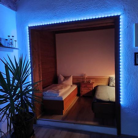 Ruhig gelegene Ferienwohnung mit gemütlichem Kamin Rotthalmuenster Exterior foto