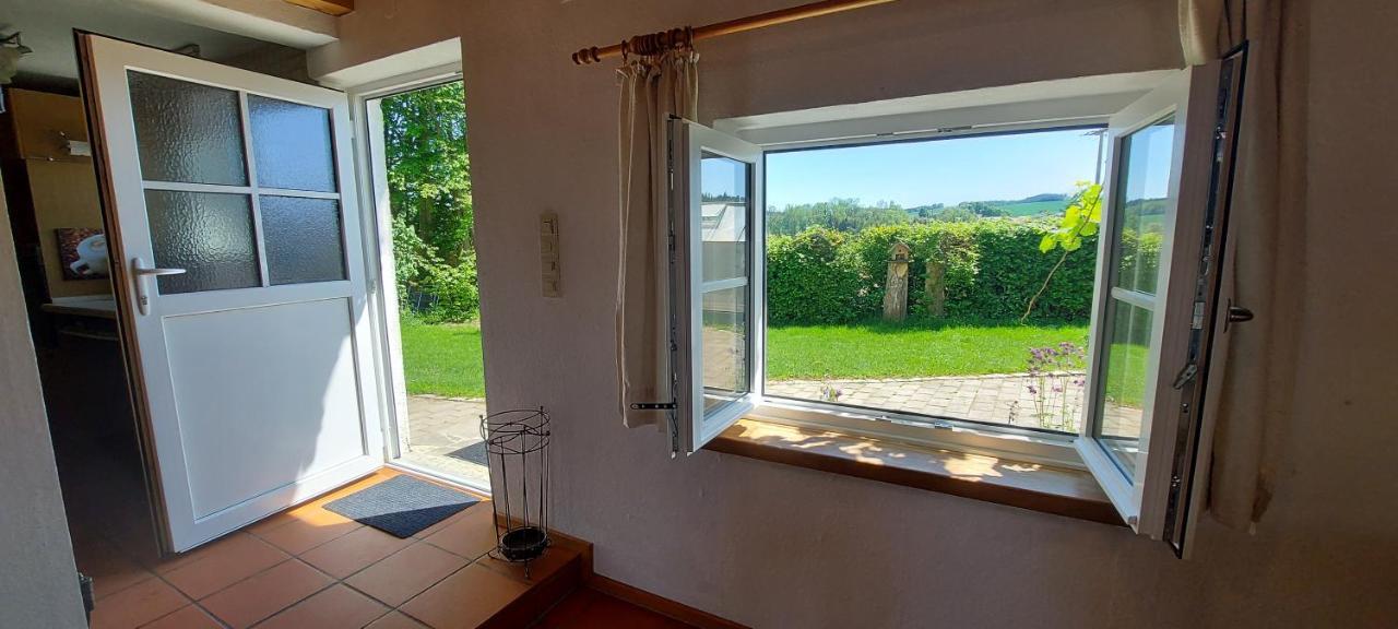 Ruhig gelegene Ferienwohnung mit gemütlichem Kamin Rotthalmuenster Exterior foto